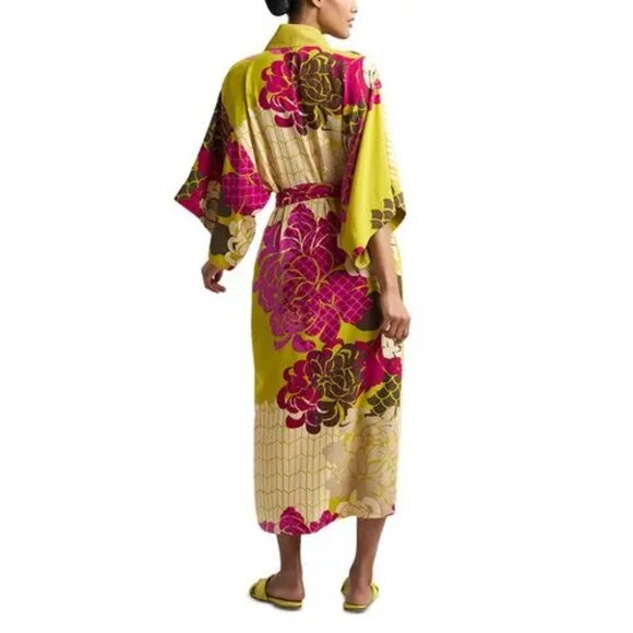 Natori Rimini Satin Robe - Picture 3 of 12